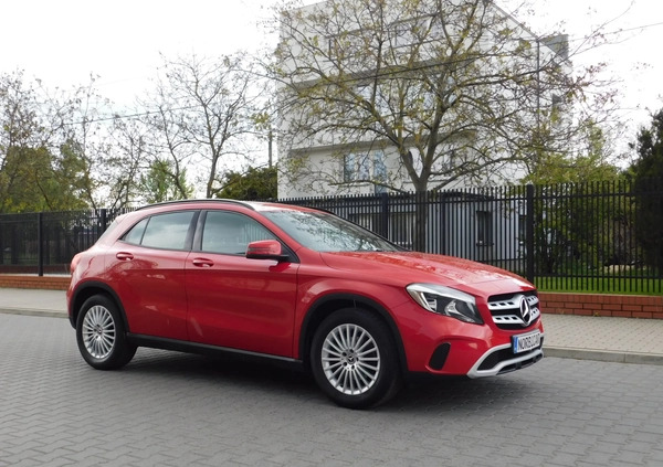 Mercedes-Benz GLA cena 65555 przebieg: 181400, rok produkcji 2017 z Marki małe 79